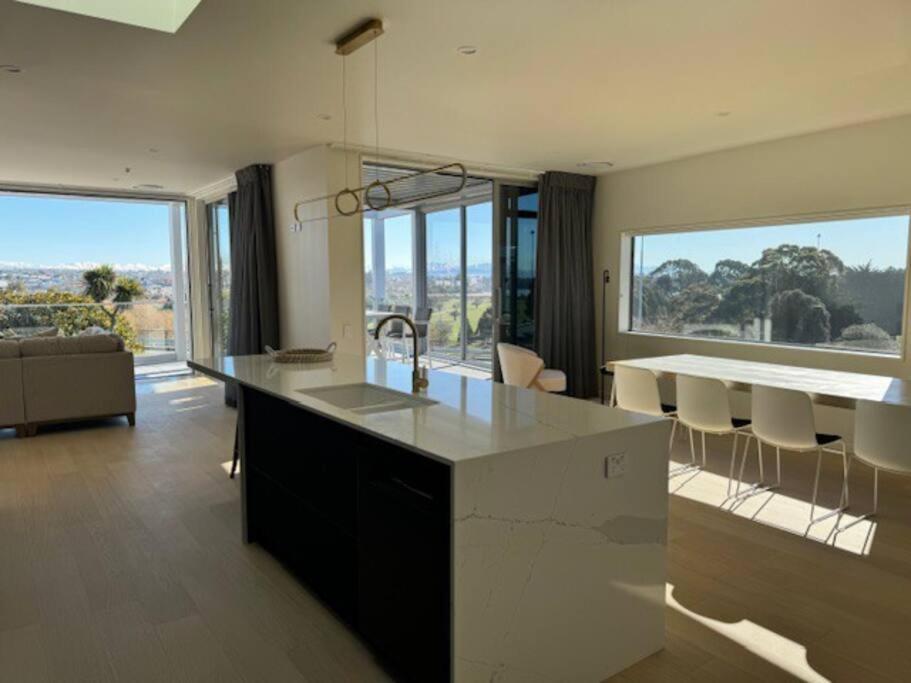 Apartamento Location And Luxury In Timaru Exterior foto
